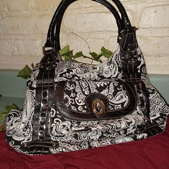 WILSONS LEATHER CO. PURSE BUY IT NOW ONLY - Picture 1 of 4